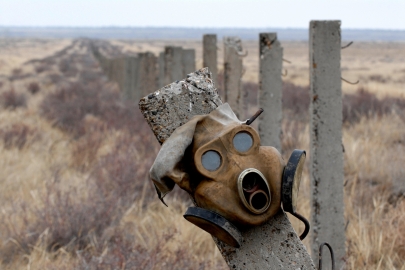 На хвостохранилище близи Актау расхищают радиоактивный металлолом