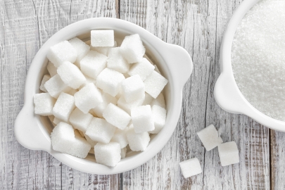 Почему невозможно полностью отказаться от сахара — диетолог
