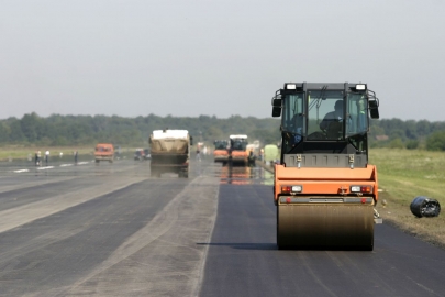 10 тысяч километров автодорог в Казахстане охватили строительством в 2021 году