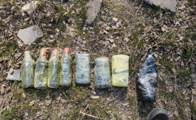 10 телефонов, насвай и алкоголь пытались перебросить в колонию в Алматинской области