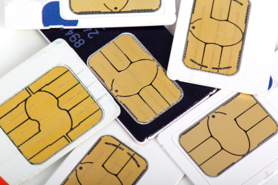 Купить SIM-карту иностранцам станет сложнее в России