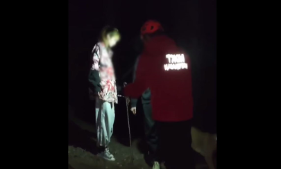 В Алматы спасатели помогли двум заблудившимся туристам в горах