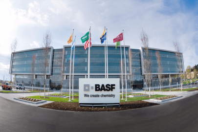 Компания BASF уволила пять тысяч сотрудников