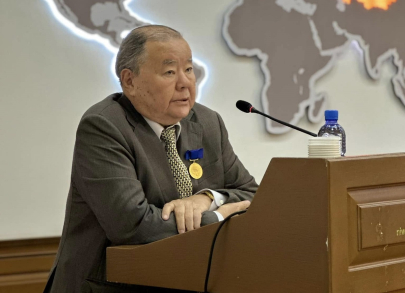 «Это отказ от демократии» — Майдан Сулейменов о проекте новой Конституции