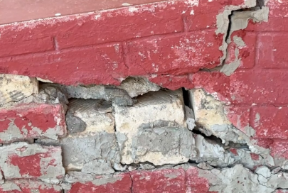 Более 63 тысяч жалоб поступило в Минпром на качество строительства