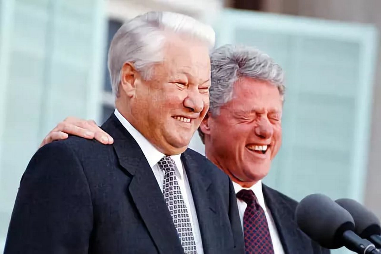 Ельцин и его двойник.по мне так очень интересно!!!