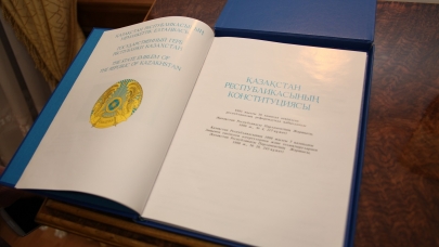 Почему проект Конституции выглядит шагом назад по сравнению с действующей — Темирбулатов