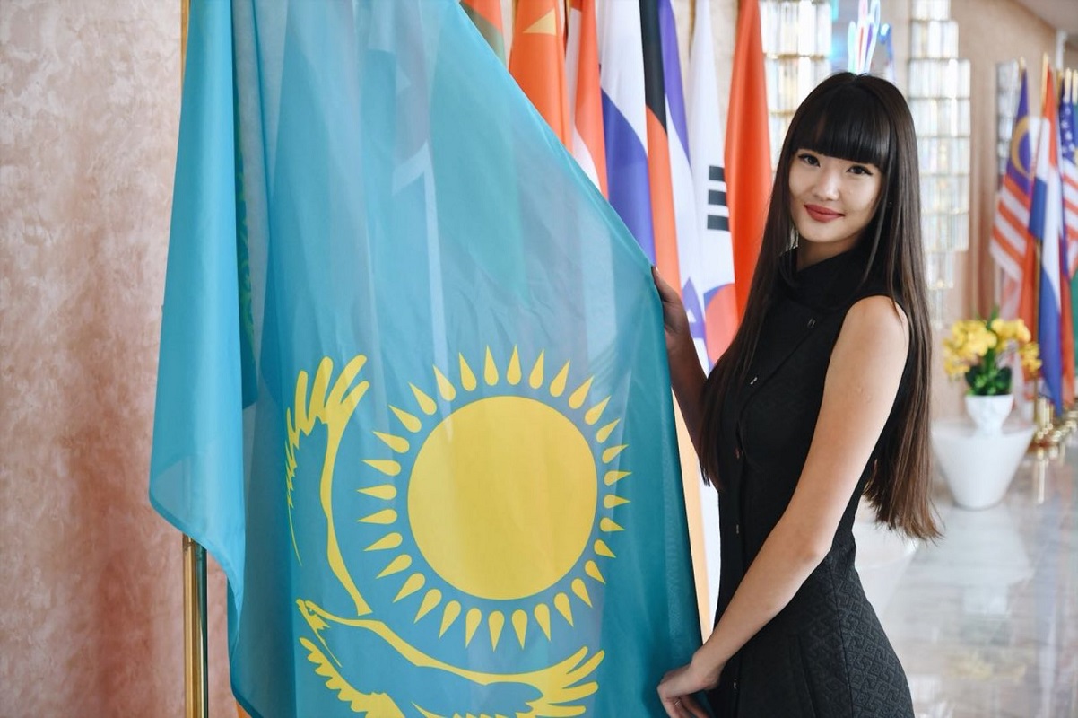 Самая красивая волейболистка Казахстана уехала к арабским шейхам. 