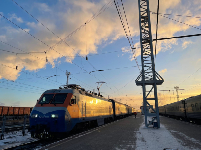 Дополнительные поезда введены из-за непогоды в Казахстане 