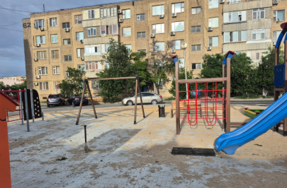 На реконструкцию детских площадок жалуются жители Актау