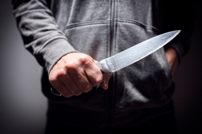 Мужчина с ножом напал на клиентов банка в Актау