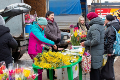 В Алматы определено 1150 торговых мест для продажи цветов к 8 Марта