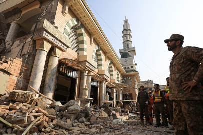 Десятки человек погибли в результате взрывов в мечетях Пакистана