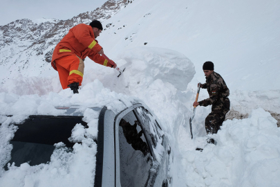 Свыше 700 человек спасли из-под снежных завалов в Армении