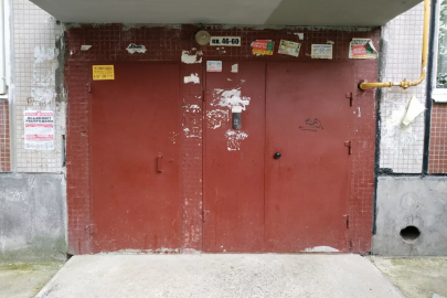 Мужчину ударило током при входе в подъезд в Усть-Каменогорске