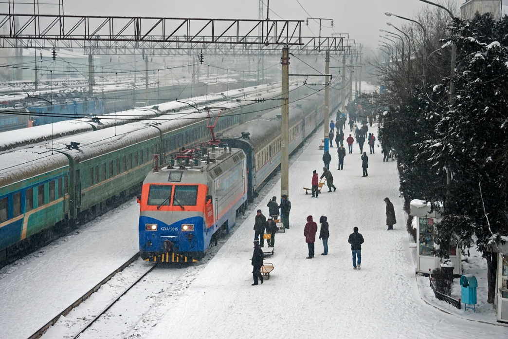 Поезд рудный астана