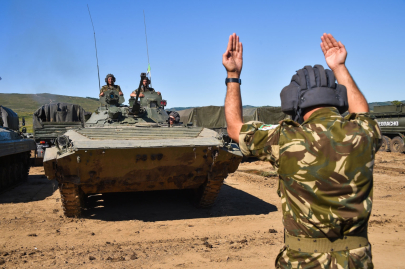 О масштабных военных учениях на Каспии предупредили жителей Мангистау