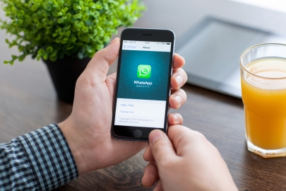 Работать на миллионах iPhone в октябре перестанет WhatsApp