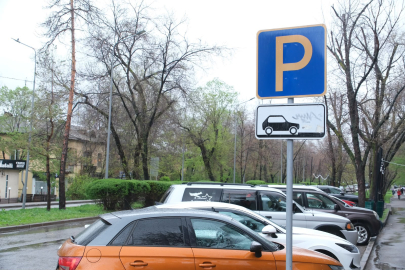 В Алматы вводят дифференцированные тарифы на платные парковки