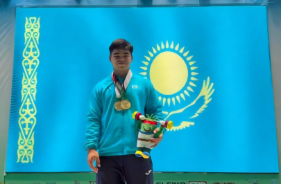 Казахстанский тяжелоатлет победил на молодежном чемпионате мира