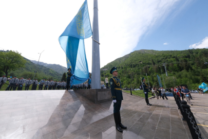 День государственных символов отмечают в Казахстане 