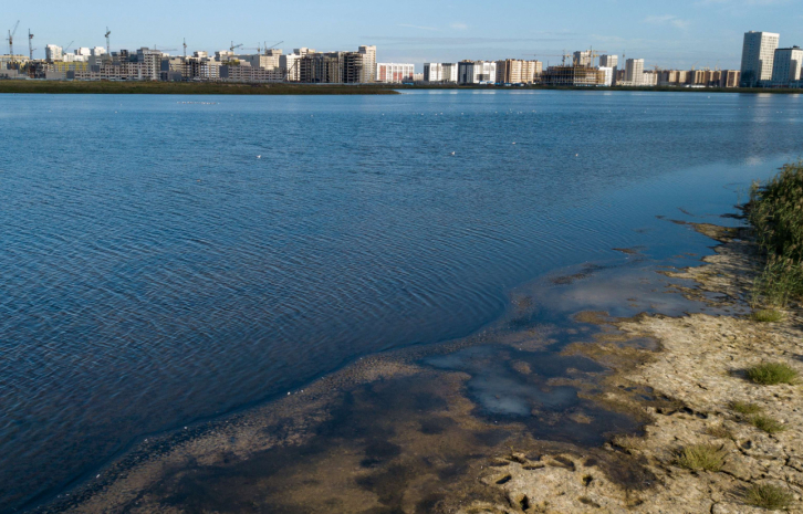 Астана озеро. Озеро Талдыколь Астана. Малый Талдыколь Астана. Озеро Талдыколь Нурсултан. Озеро Талдыколь Алтай.