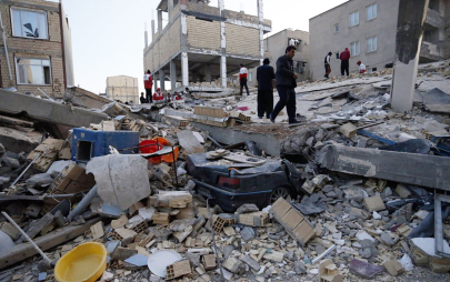 Более 500 человек пострадали в результате землетрясения в Иране
