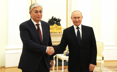 Токаев и Путин обсудили вопросы отношений двух стран